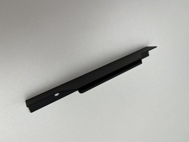 3204 торцевая мебельная ручка для фасадов 200 мм черный матовый